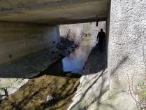 Brücke der Bundesstraße 1 über den Bach
